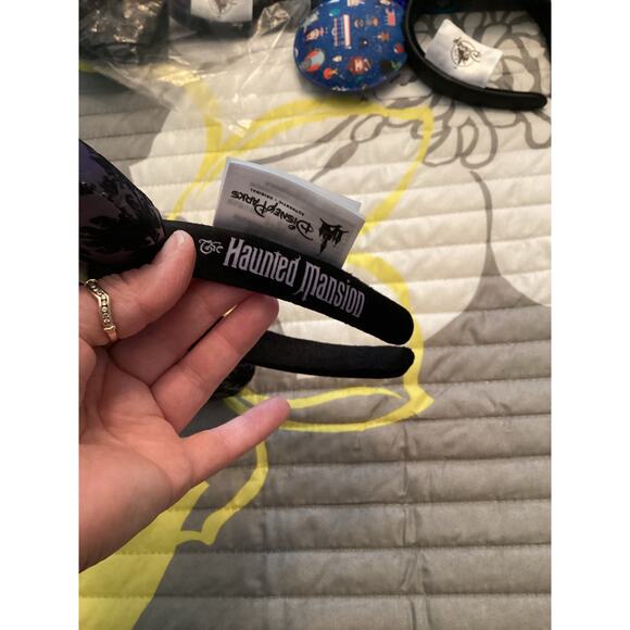 NWOT Disney Parks Haunted Mansion Wallpaper Bat Minnie Mouse Ears Headband - Picture 2 of 3